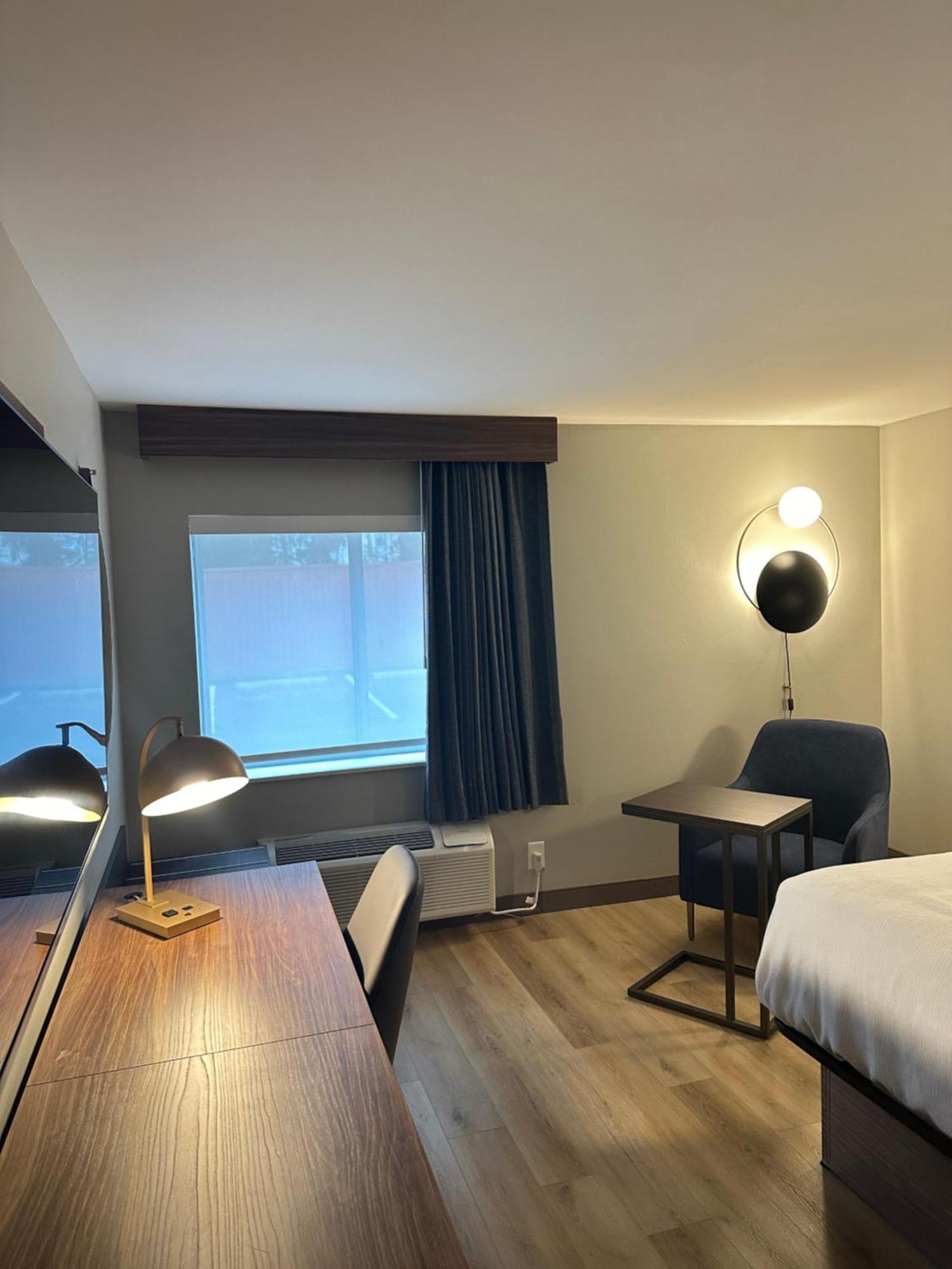 La Quinta Inn By Wyndham Columbia Ne Fort Jackson Zewnętrze zdjęcie