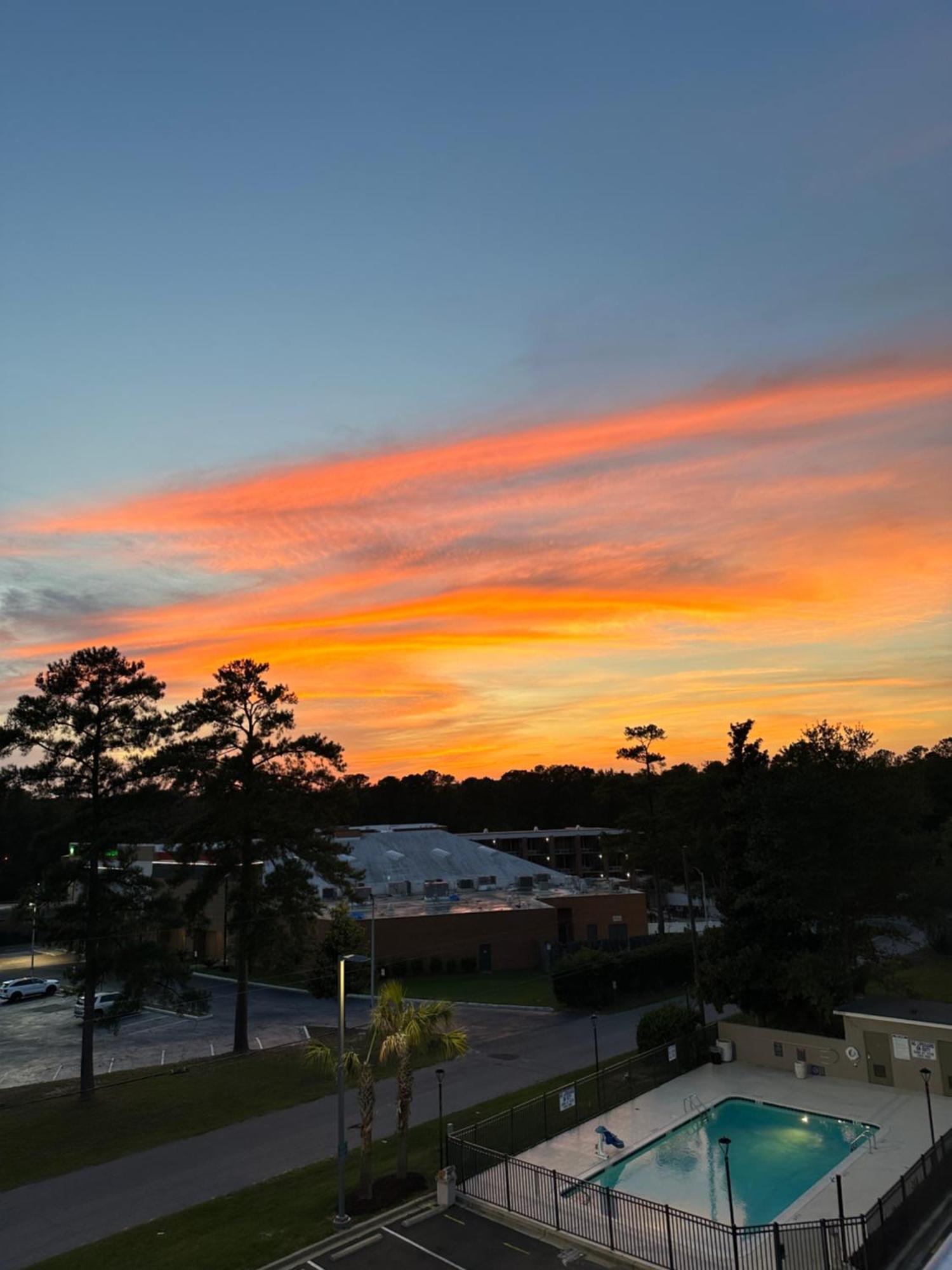La Quinta Inn By Wyndham Columbia Ne Fort Jackson Zewnętrze zdjęcie