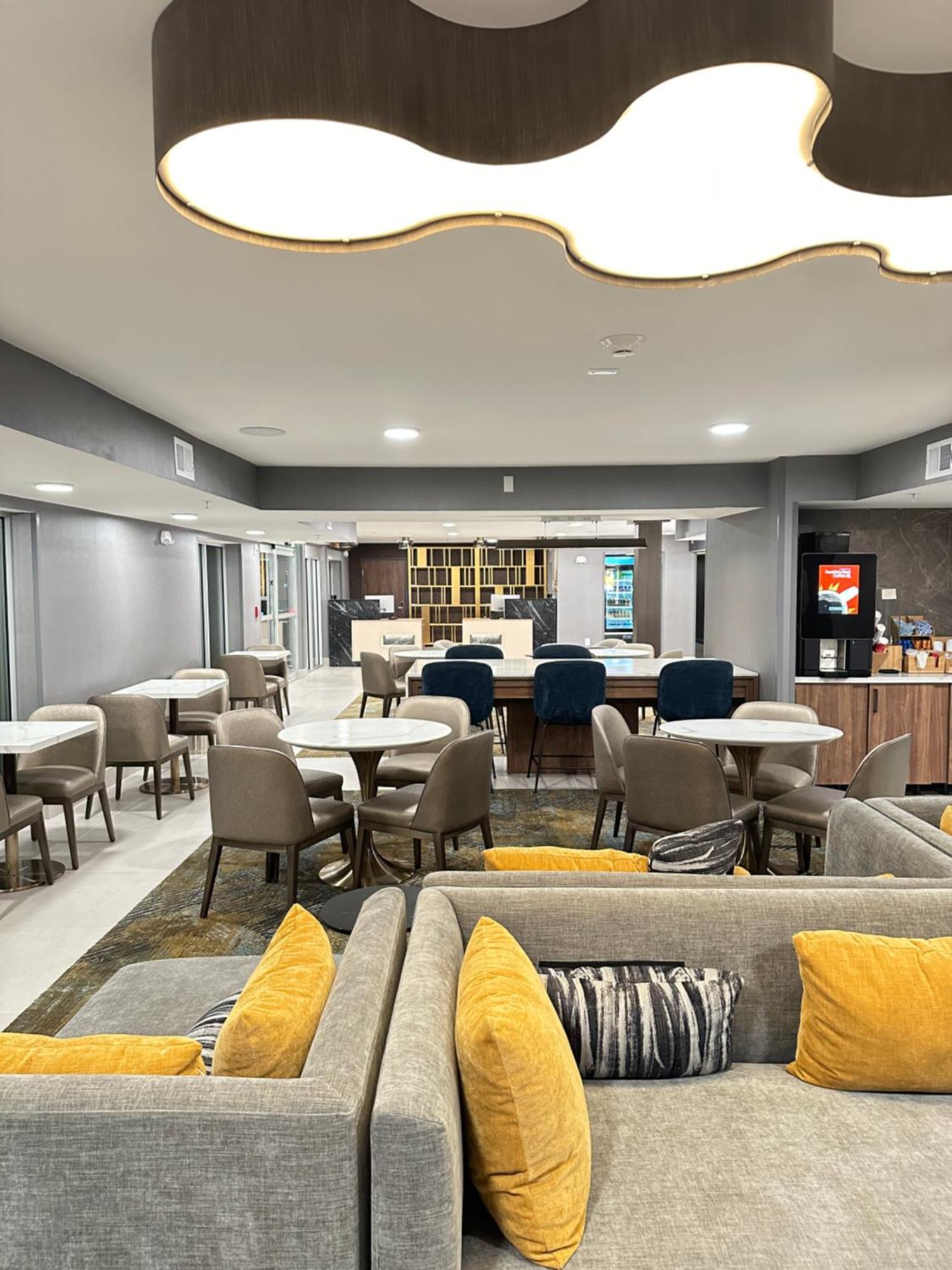 La Quinta Inn By Wyndham Columbia Ne Fort Jackson Zewnętrze zdjęcie